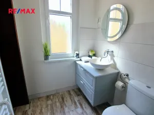 Prodej vily, Libčice nad Vltavou, Letecké náměstí, 236 m2