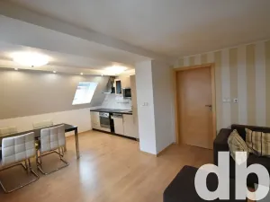 Pronájem bytu 3+kk, Karlovy Vary, Chelčického, 71 m2