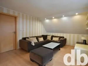 Pronájem bytu 3+kk, Karlovy Vary, Chelčického, 71 m2