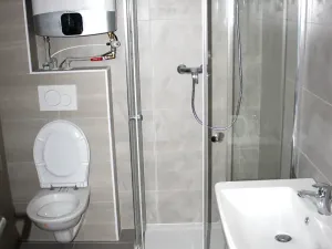 Pronájem bytu 2+kk, Praha - Holešovice, Dělnická, 48 m2