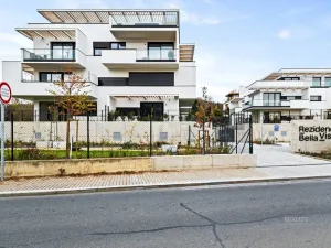 Pronájem bytu 2+kk, Praha - Troja, Pod Hrachovkou, 49 m2