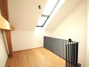 Pronájem bytu 2+kk, Praha - Nusle, Vrtbova, 43 m2