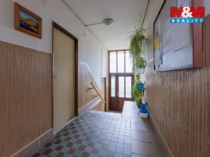 Pronájem bytu 2+1, Cheb, U Stadionu, 60 m2