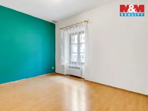 Prodej bytu 2+kk, Hostomice, Tyršovo náměstí, 61 m2