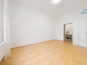 Prodej bytu 2+1, Olomouc, Smetanova, 67 m2