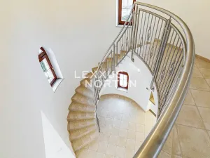 Pronájem vily, Praha - Nebušice, Nebušická, 270 m2