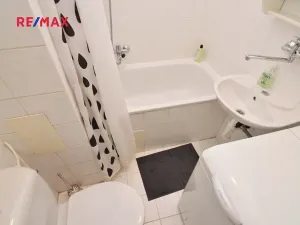 Pronájem bytu 2+kk, Praha - Košíře, Plzeňská, 41 m2