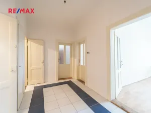 Prodej bytu 3+1, Praha - Smíchov, Svornosti, 99 m2