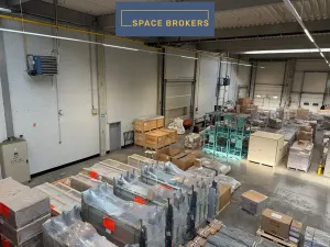 Pronájem skladu, Brno, 1350 m2