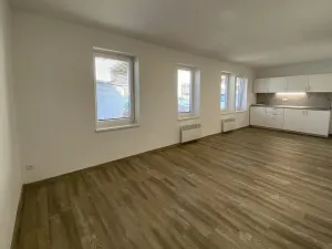 Pronájem bytu 1+kk, Brno - Maloměřice, Hády, 37 m2