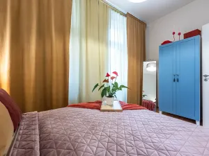 Pronájem bytu 2+kk, Praha, Tyršova, 56 m2