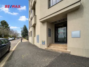 Pronájem bytu 2+kk, Kolín, Zengrova, 38 m2