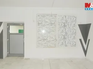 Pronájem obchodního prostoru, Teplice - Trnovany, Masarykova třída, 40 m2