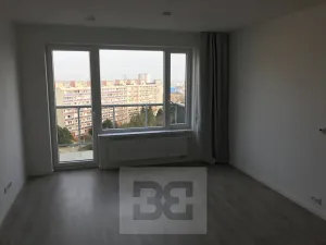 Pronájem bytu 1+kk, Praha - Stodůlky, Holýšovská, 34 m2