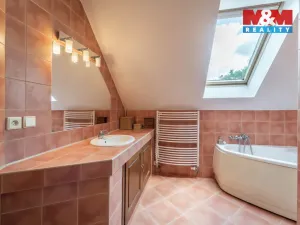 Prodej rodinného domu, Benecko, 224 m2