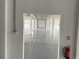 Pronájem skladu, Ostrov, 330 m2