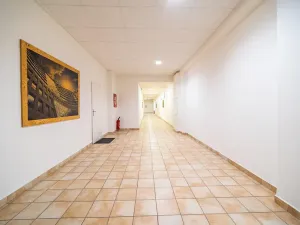 Pronájem kanceláře, Hradec Králové, Sušilova, 250 m2