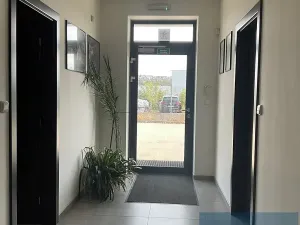 Pronájem kanceláře, Brno, Úlehlova, 110 m2