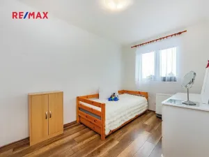 Prodej bytu 3+1, Kostelec nad Labem, Na Sídlišti, 58 m2