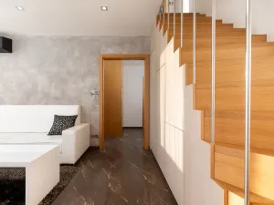 Prodej bytu 3+kk, Opava, Holasická, 65 m2