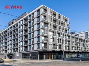 Pronájem obchodního prostoru, Praha - Vysočany, Kolbenova, 194 m2