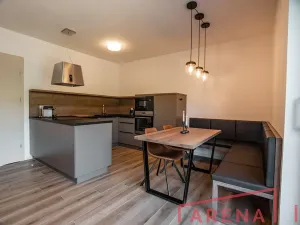 Prodej chalupy, Staré Město, 300 m2