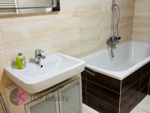 Pronájem bytu 2+kk, Praha - Uhříněves, Oty Bubeníčka, 45 m2