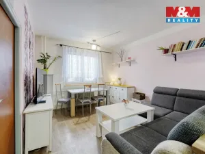 Prodej bytu 2+1, Karlovy Vary - Drahovice, Anglická, 55 m2