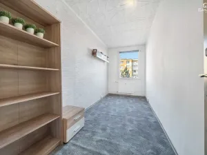 Prodej bytu 3+1, Plzeň, Nýřanská, 63 m2