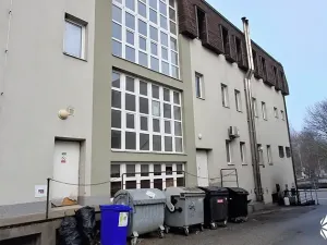 Pronájem obchodního prostoru, Boskovice, nám. Dr. Snětiny, 100 m2