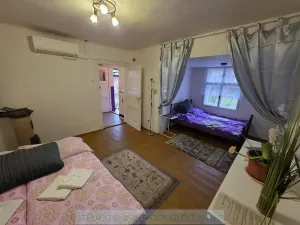 Pronájem bytu 1+kk, Praha - Modřany, Nesvadbova, 20 m2