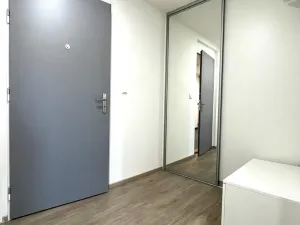 Pronájem bytu 2+kk, Praha - Libeň, Primátorská, 58 m2