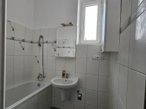 Pronájem bytu 1+1, Opava, třída Spojenců, 52 m2