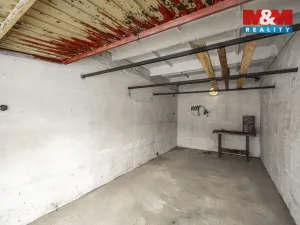Prodej garáže, Hradec Králové, U Mostku, 19 m2