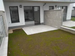 Prodej kanceláře, Praha - Uhříněves, náměstí Bratří Jandusů, 35 m2