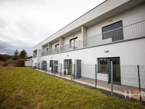 Pronájem bytu 1+kk, Praha - Uhříněves, Douchova, 32 m2