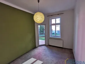 Pronájem bytu 2+1, Pardubice, K Višňovce, 60 m2