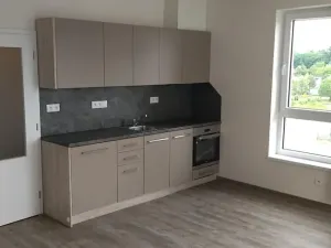 Pronájem bytu 1+kk, Praha - Hloubětín, Za černým mostem, 36 m2