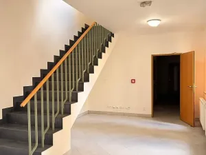 Pronájem bytu 1+kk, Praha - Žižkov, Seifertova, 21 m2