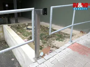 Pronájem garážového stání, Beroun - Beroun-Město, Okružní, 15 m2