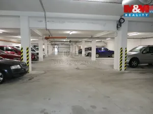 Pronájem garážového stání, Beroun - Beroun-Město, Okružní, 15 m2