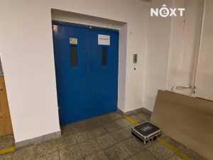 Prodej skladu, Kaplice, Pohorská, 3540 m2