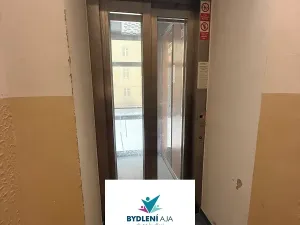 Prodej bytu 4+1, Teplice, Pod školou, 77 m2