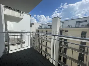 Pronájem bytu 2+kk, Brno, Bratislavská, 56 m2