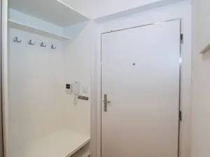 Pronájem bytu 1+kk, Praha - Zličín, Sazovická, 35 m2