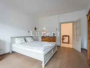 Prodej rodinného domu, Trnová, 229 m2