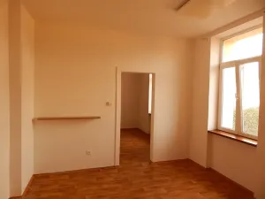 Pronájem bytu 2+kk, Úpice, Regnerova, 47 m2