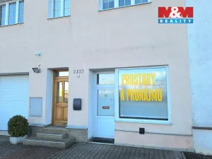 Pronájem obchodního prostoru, Chomutov, Št. kpt. Kouby, 36 m2