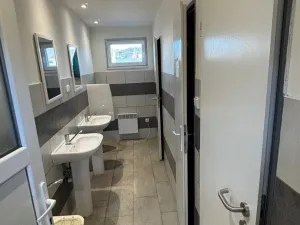 Pronájem kanceláře, Králův Dvůr, Tovární, 38 m2