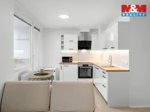 Prodej bytu 1+kk, Kladno - Kročehlavy, Benešovská, 37 m2